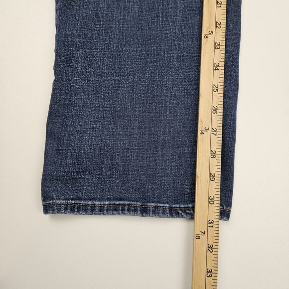 Levis 414 Classic Straight Women's 18W Mid-Rise Medium Wash Stretch Denim Plus - Picture 8 of 9